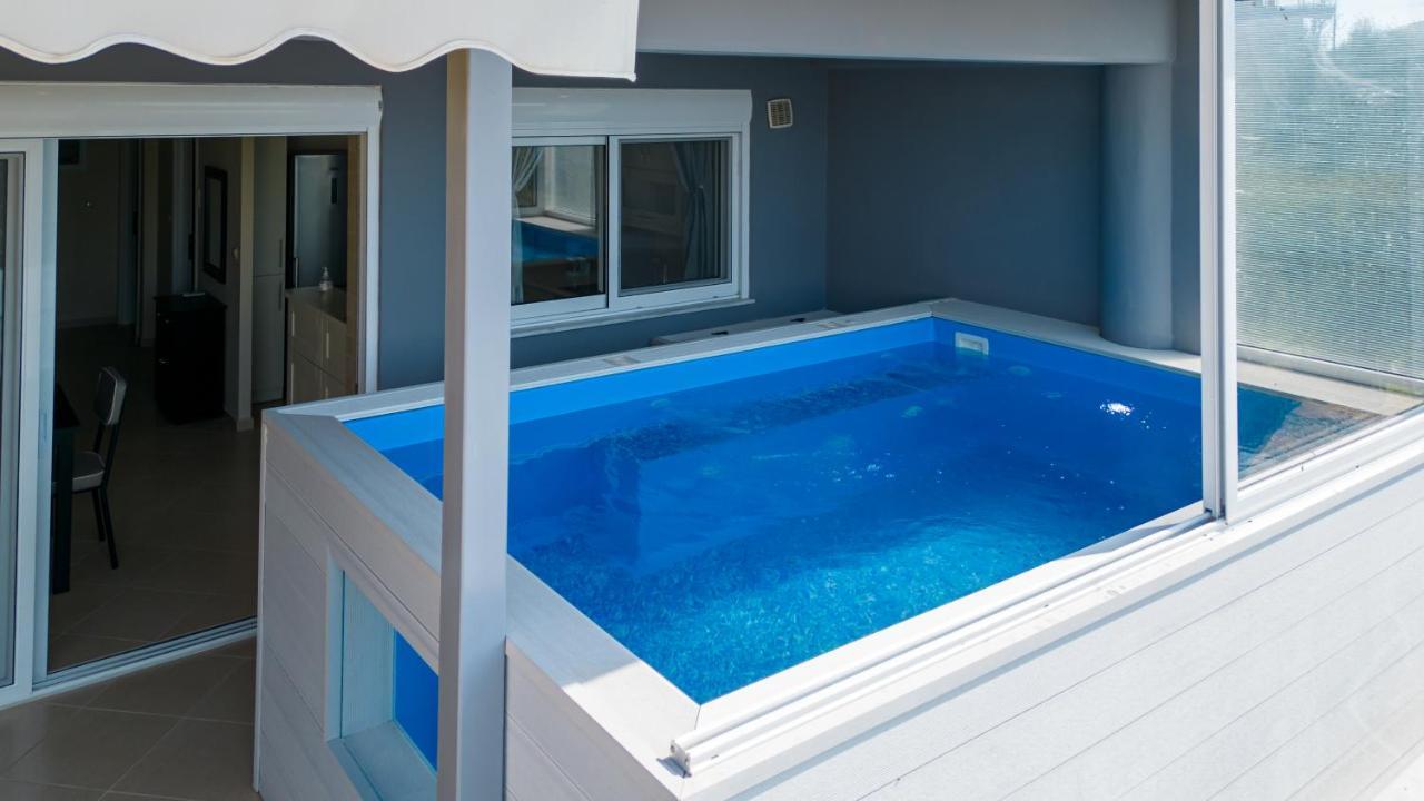 Grand Suites With Private Pools Kalamata Exteriér fotografie