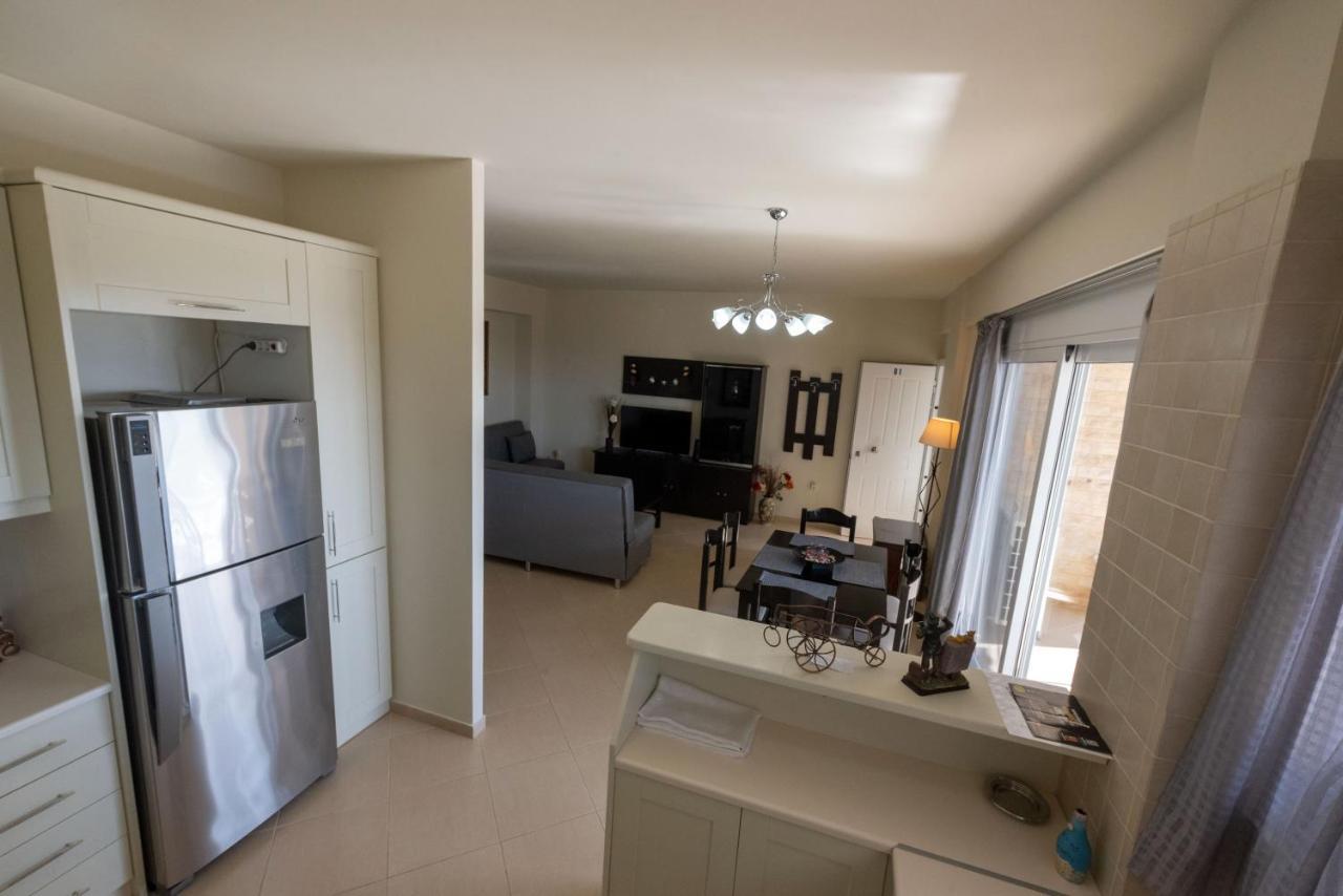 Grand Suites With Private Pools Kalamata Exteriér fotografie