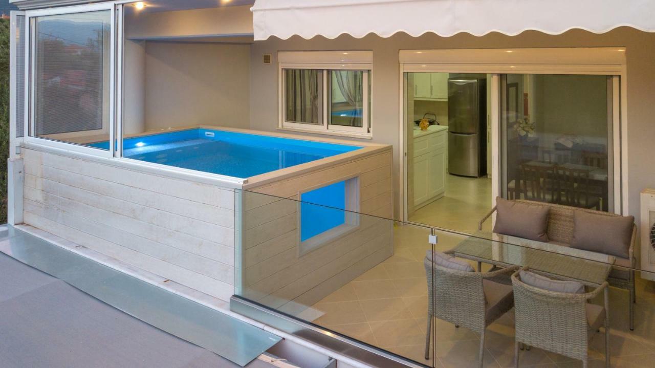 Grand Suites With Private Pools Kalamata Exteriér fotografie